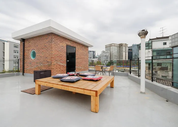 別荘 Anguk House # Private 2f-3f Rooftop # Gyeongbokgung 1min # Bukchon *
