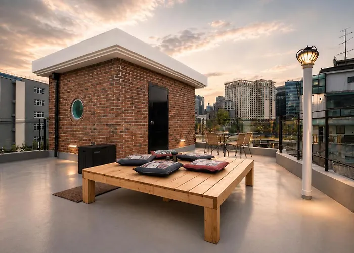 Casa vacanze Anguk House # Private 2f-3f Rooftop # Gyeongbokgung 1min # Bukchon *